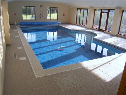 Pet friendly holiday cottages with indoor swimming best sale pool